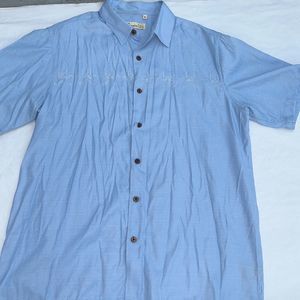 Basix men’s blue button down short sleeve  embroidered skull shirt XL